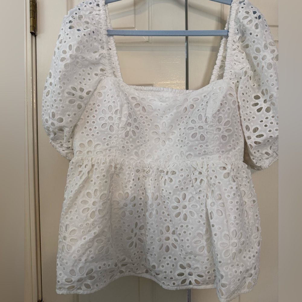 NWT Lilly Pulitzer White Puff Sleeve Eyelet Blouse